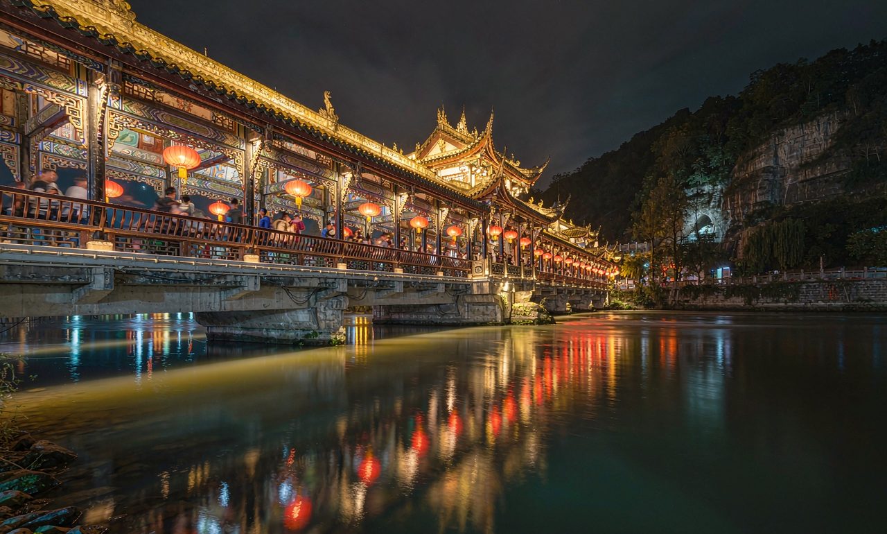 都江堰南桥夜景